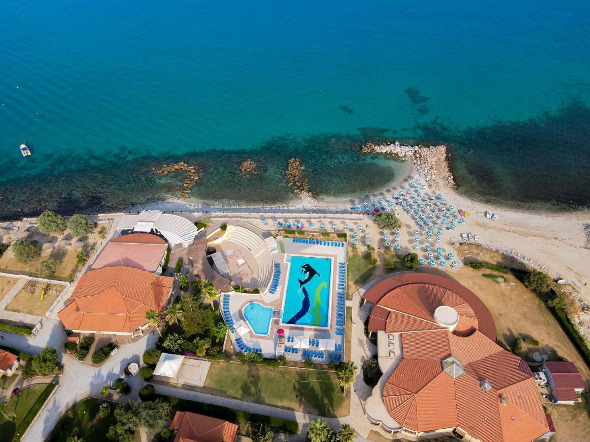 Villaggio Torre Ruffa Robinson กาโปวาติกาโน ภายนอก รูปภาพ